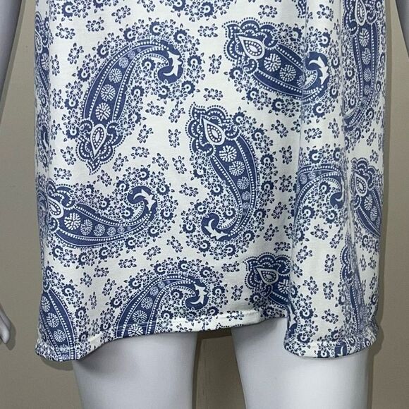 Haptics Blue & White Paisley Tank‎ (No size tag) - Picture 4 of 10